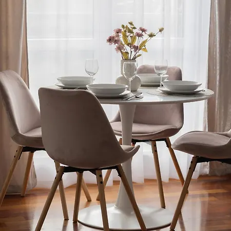 Elegant With Parking Close To Metro Station By Renters *